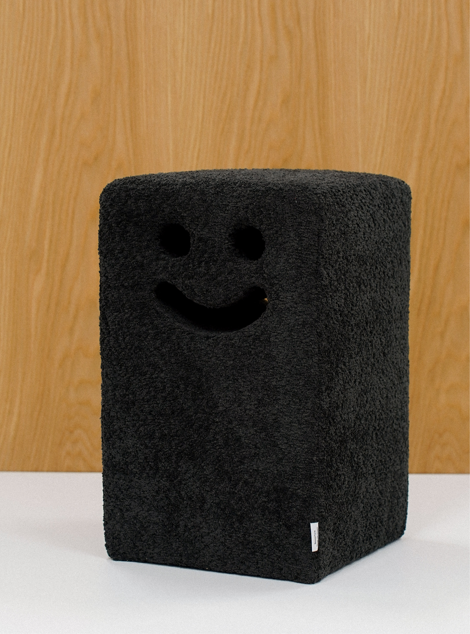 OH RRR MAK HOUSE｜Smile Stool 微笑椅