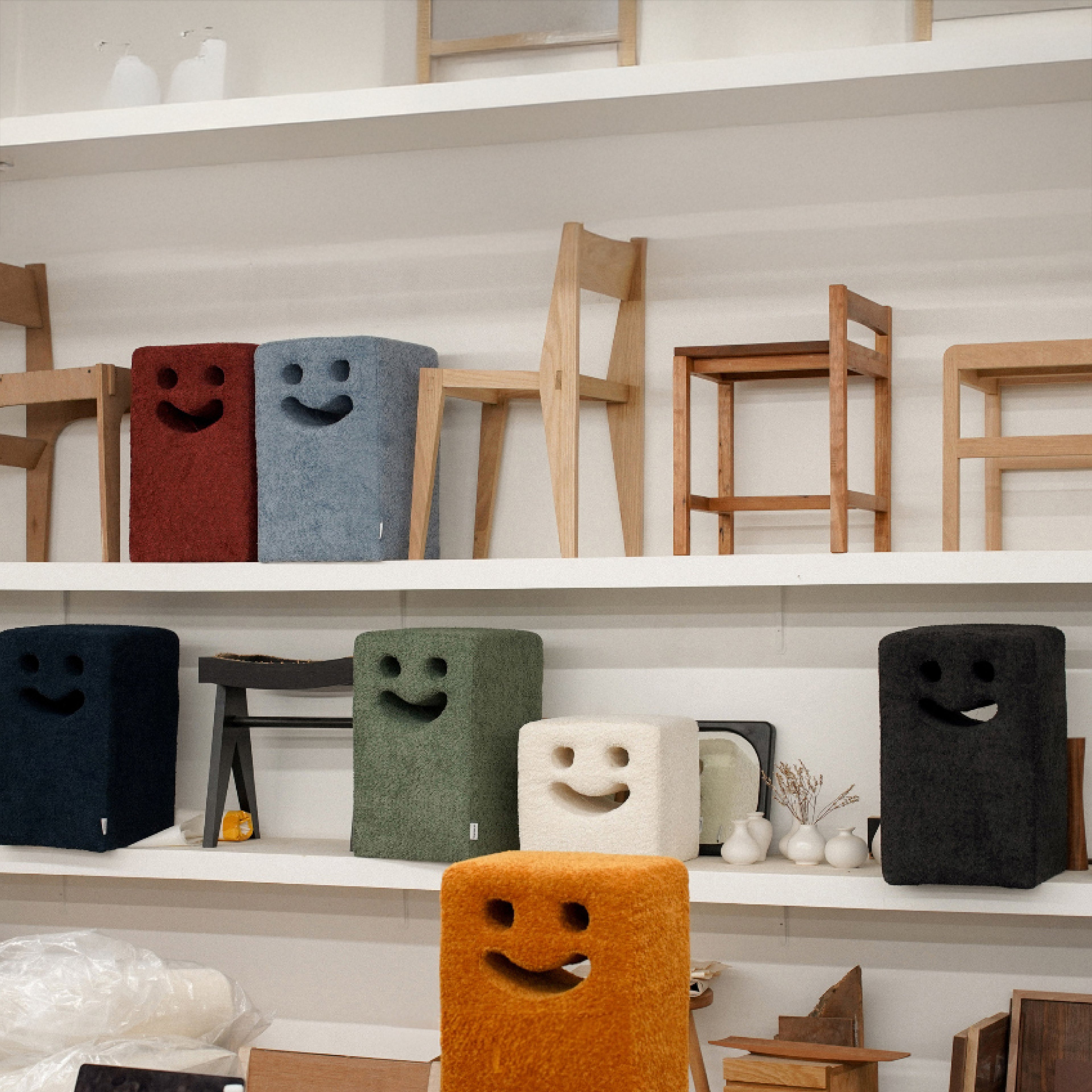 OH RRR MAK HOUSE｜Smile Stool 微笑椅 - White (Standard)
