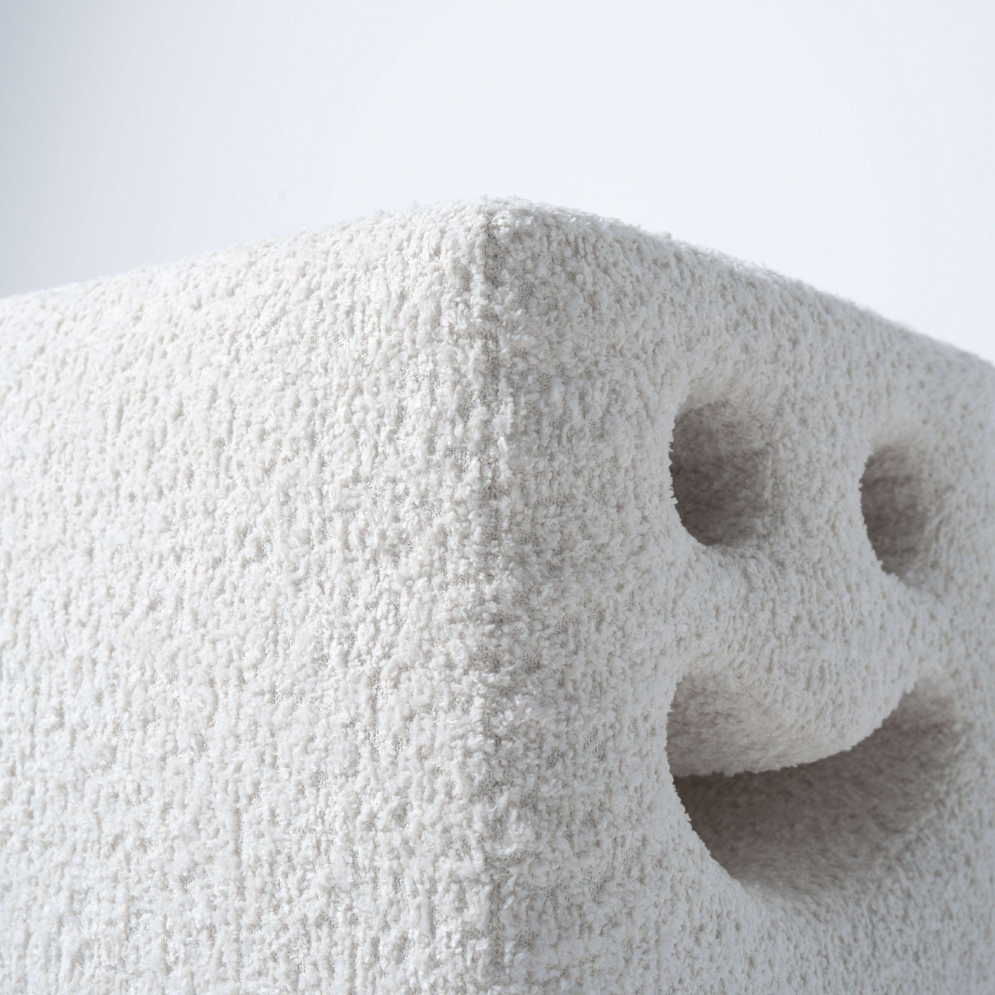 OH RRR MAK HOUSE｜Smile Stool 微笑椅 - White (Standard)