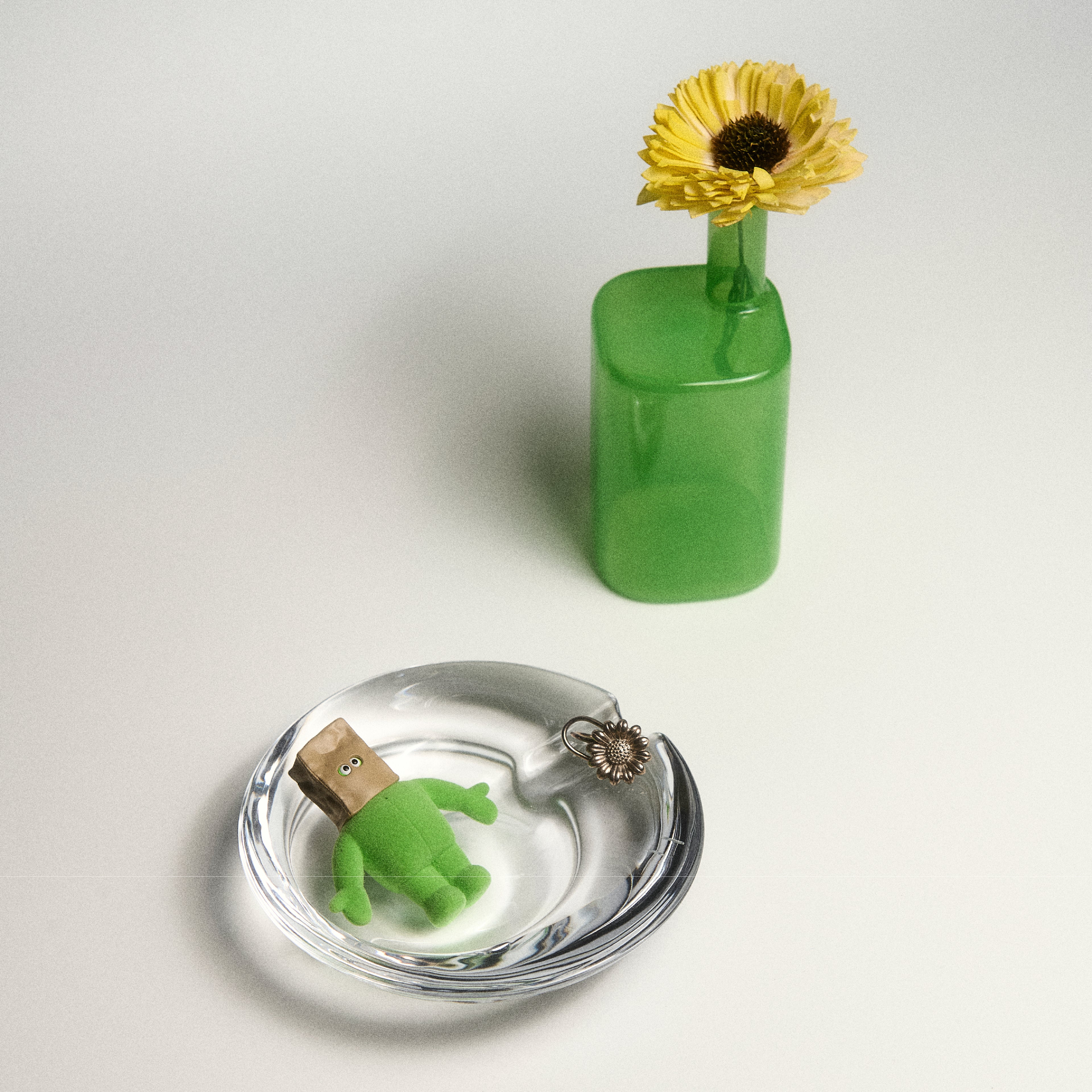 V.VLT SELECT｜圓玻線香盤 - 透明