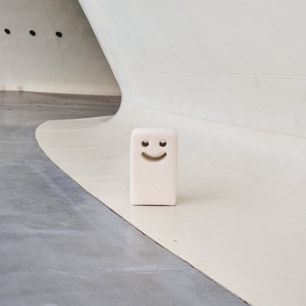 OH RRR MAK HOUSE｜Smile Stool 微笑椅
