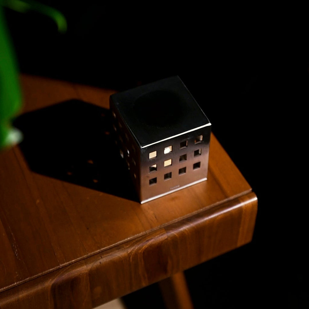 TUDES｜Apartment Oilburner