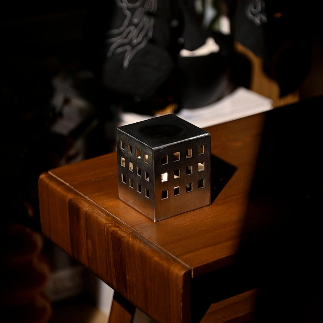 TUDES｜Apartment Oilburner