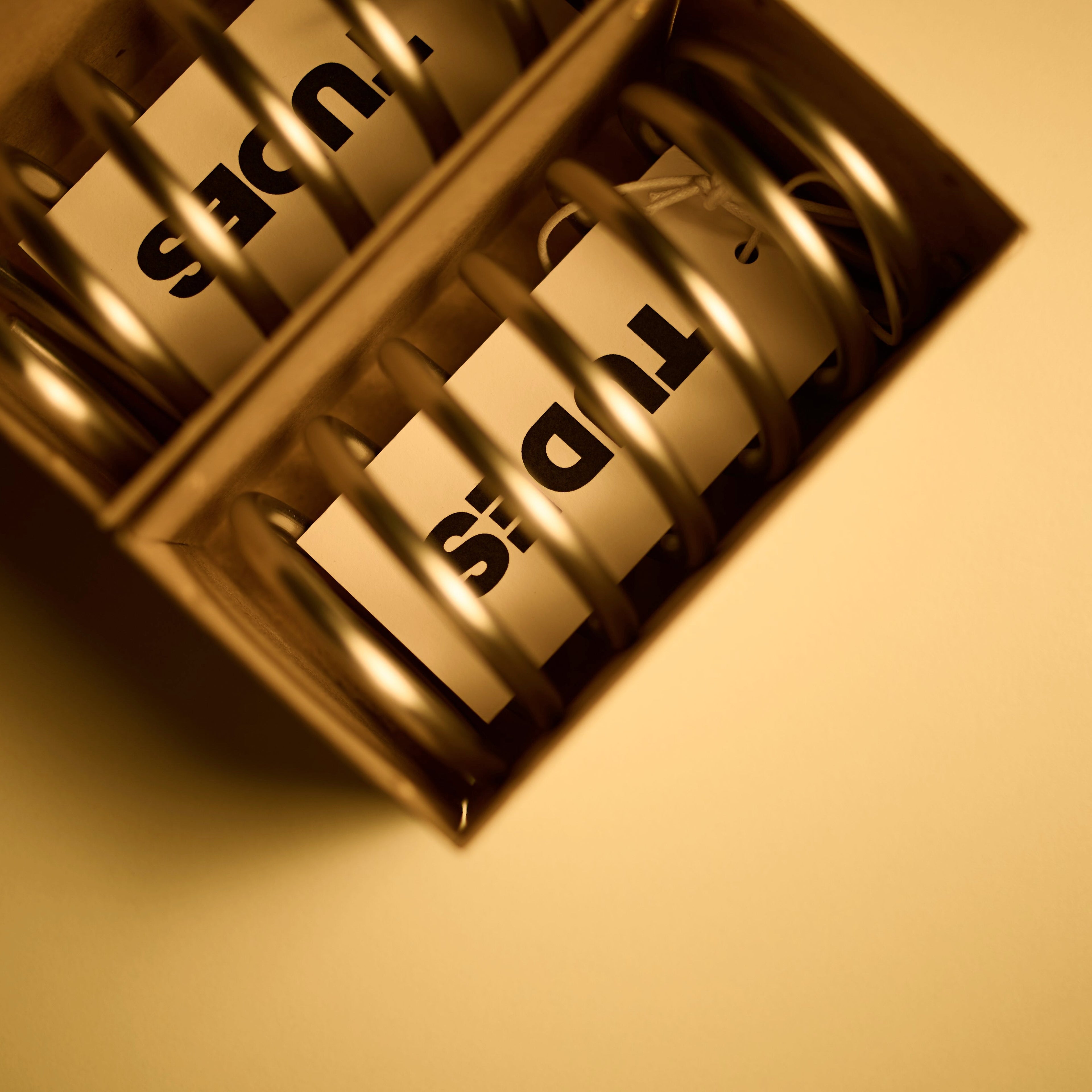 TUDES｜STAINLESS STEEL SPIRAL HOLDER