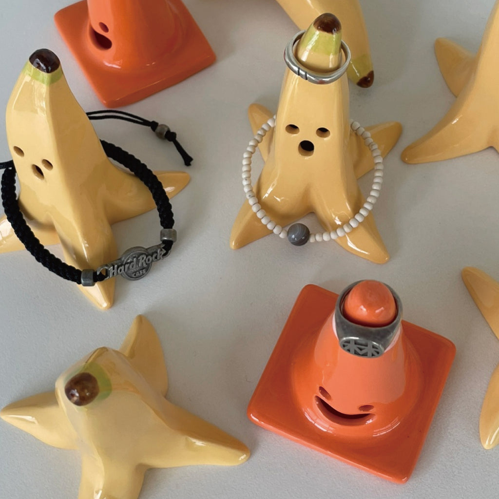 EACHIKE｜笑臉香蕉戒指台