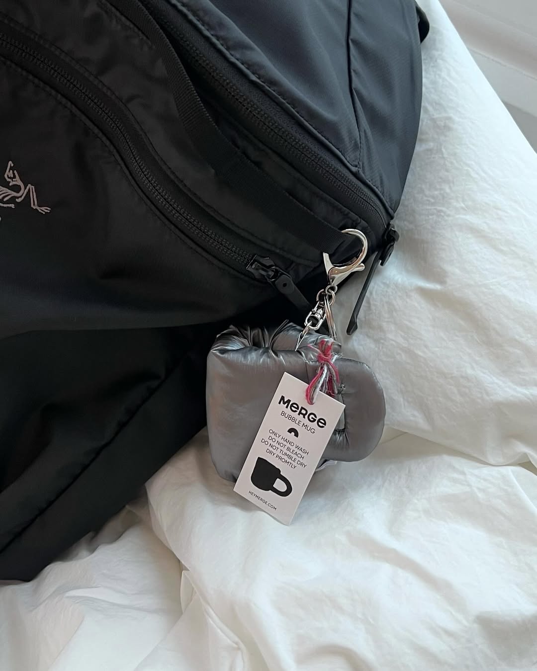 MERGE｜Espresso Mug 泡泡馬克杯吊飾 - Pajamas Night / 霧霾藍條紋