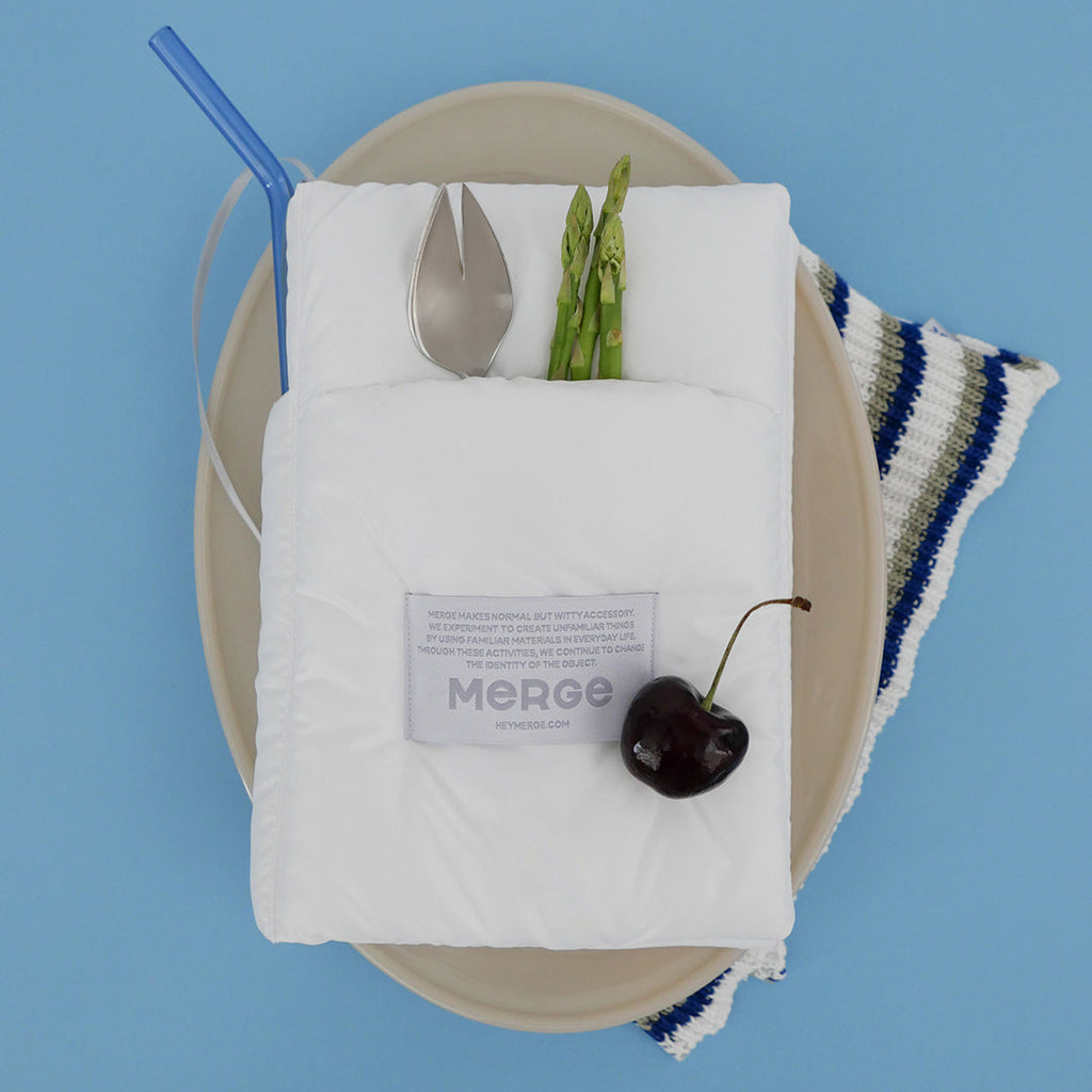 MERGE｜Snug Book Cover 雲朵書套 - White / 白