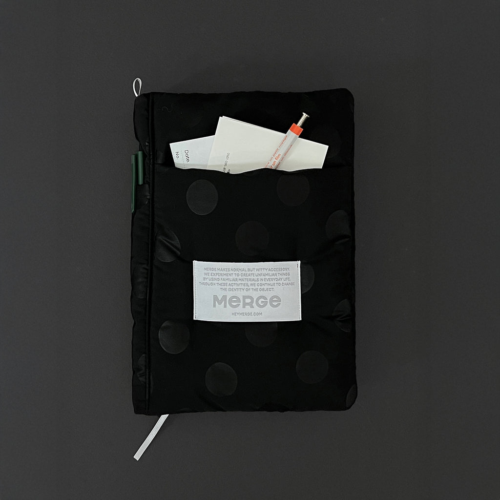 MERGE｜Snug Book Cover 雲朵書套 - Silent Dot / 黑點點