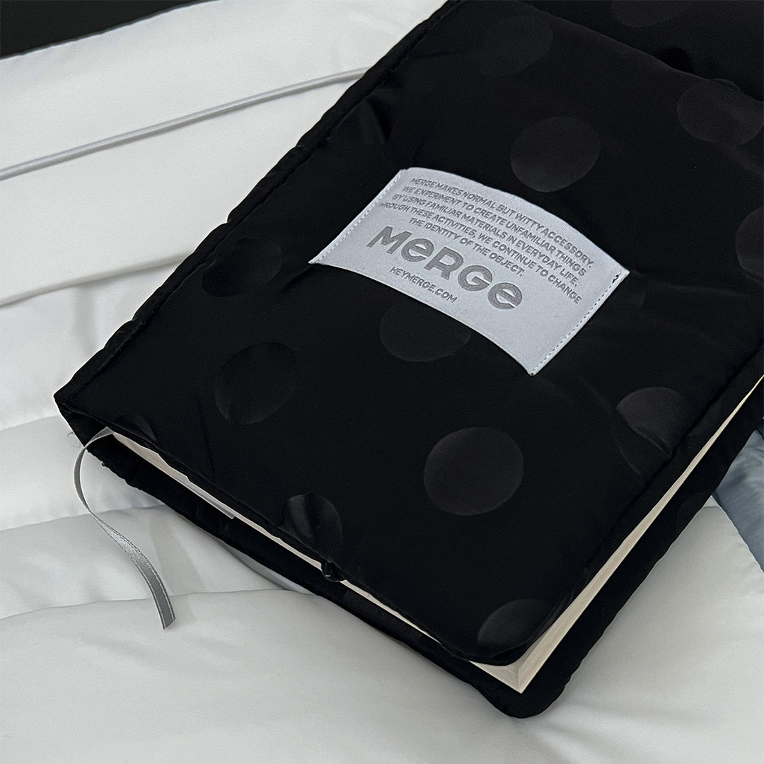 MERGE｜Snug Book Cover 雲朵書套 - Silent Dot / 黑點點