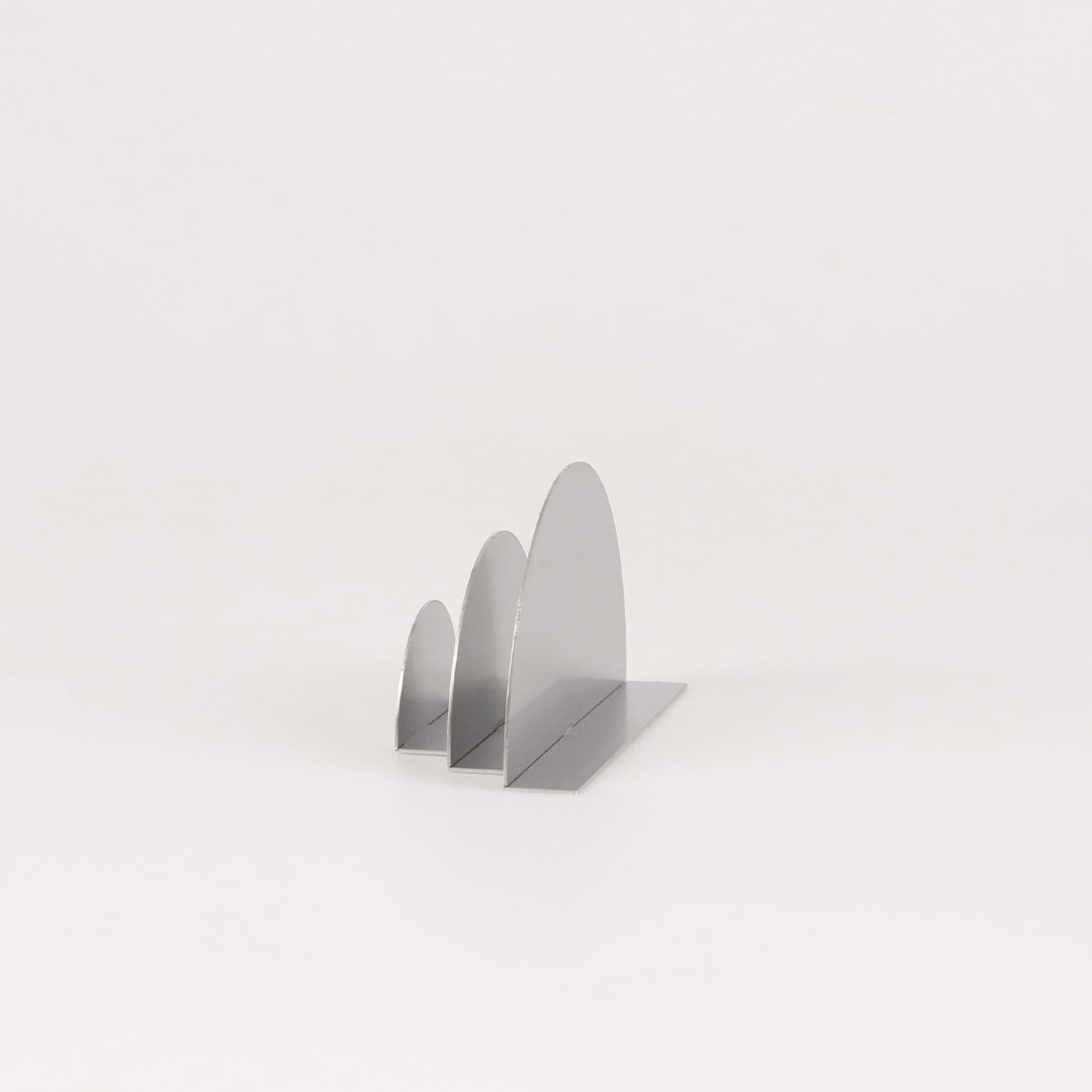 GREENWAYCOURT｜Eye Bookend 不銹鋼幾何書架 / 書擋